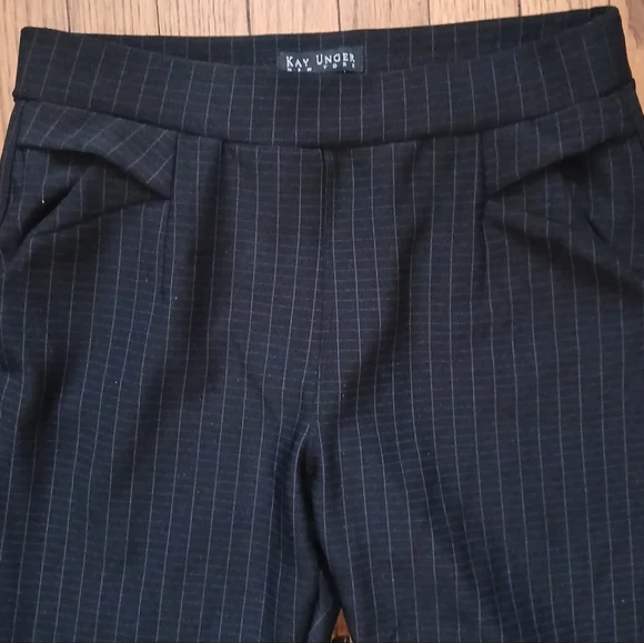 Kay Unger NY - Women's Black, Striped Pull On Skinny Stretch Pants. Size Medium - Picture 2 of 9